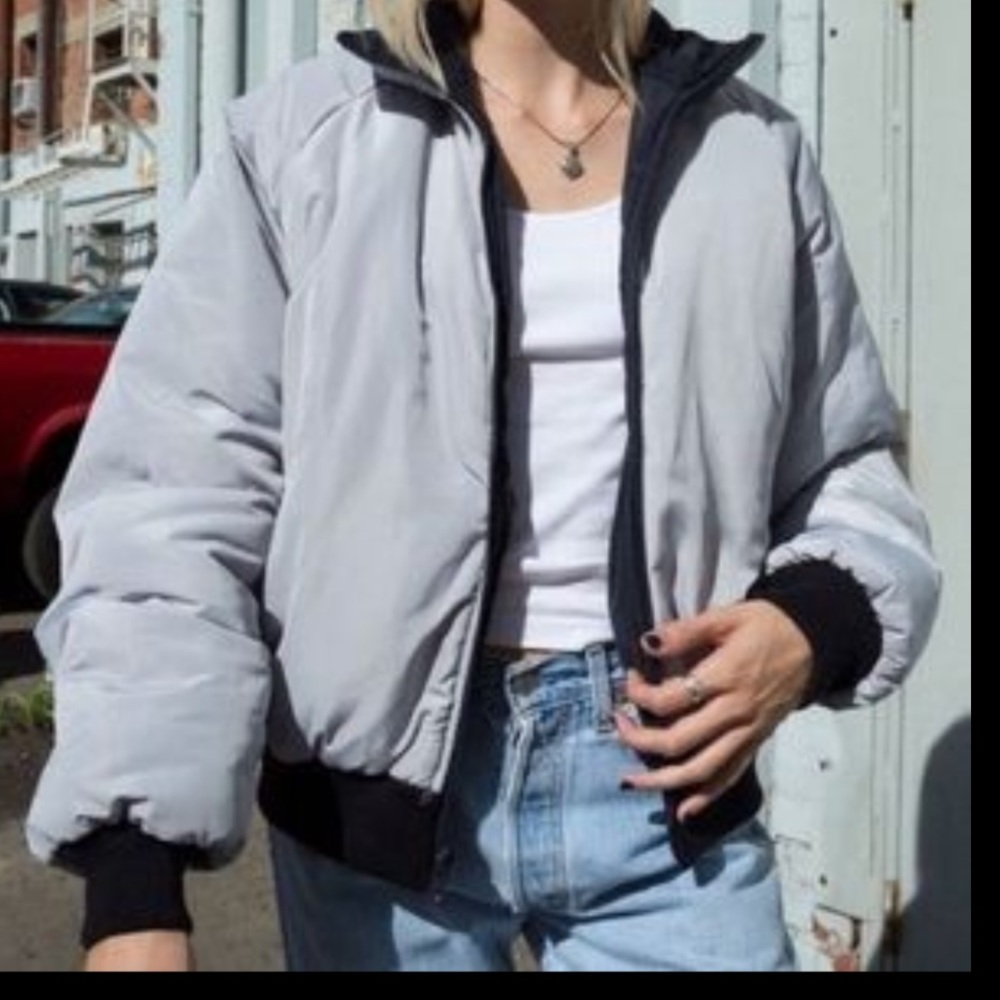 Brandy Melville Faith Reversible Puffer Jacket,NWT